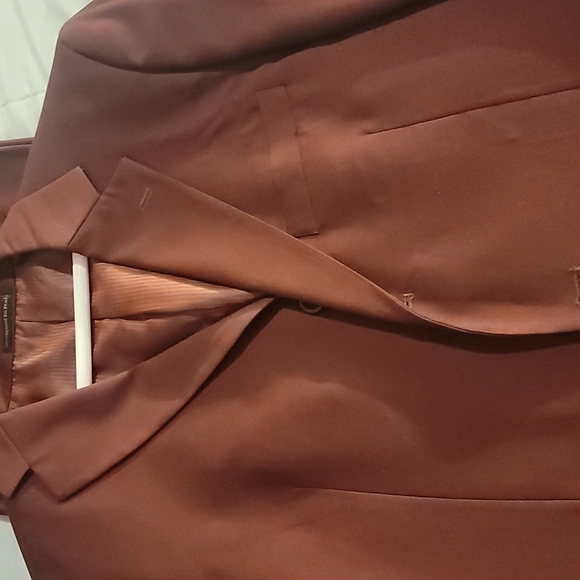 Men 3, Piece very nice burgundy Suit. FATHER'S DAY OR PROM!! - Picture 3 of 15